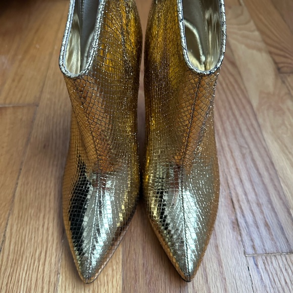 New size 9 Marc Fisher - Picture 5 of 6